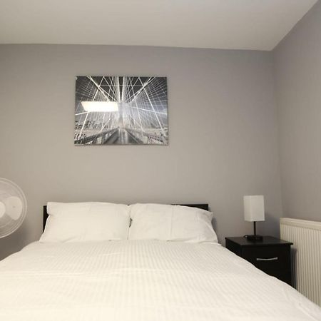 A A Guest Rooms Woolwich London Kültér fotó
