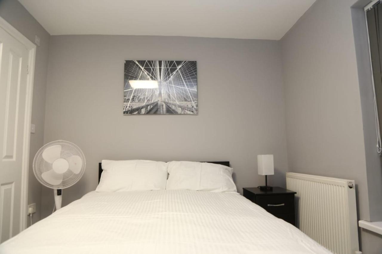 A A Guest Rooms Woolwich London Kültér fotó